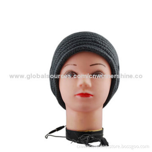 Wired Striped Audio Beanie for Smartphones with Acrylic Material